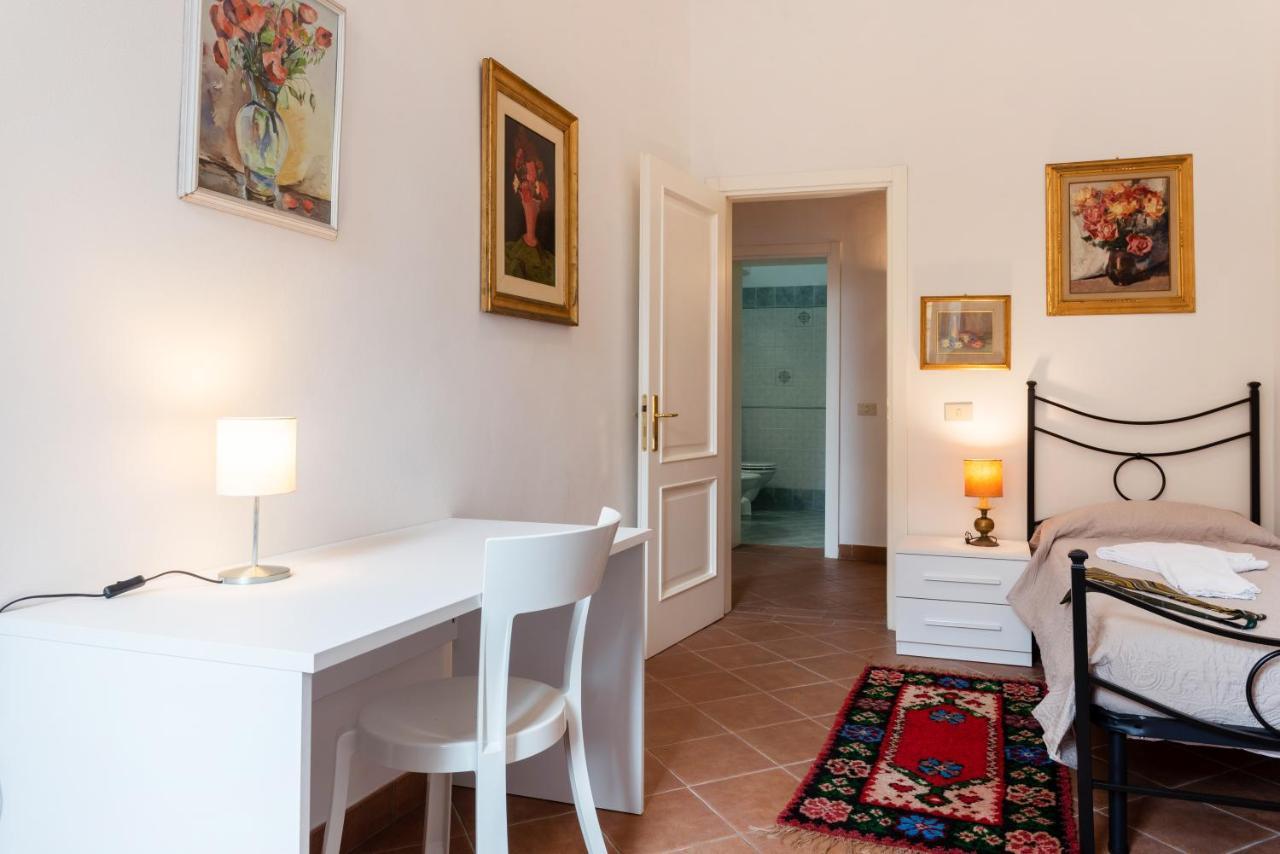 Borgo Stretto Bright Apartments ปิซา ภายนอก รูปภาพ