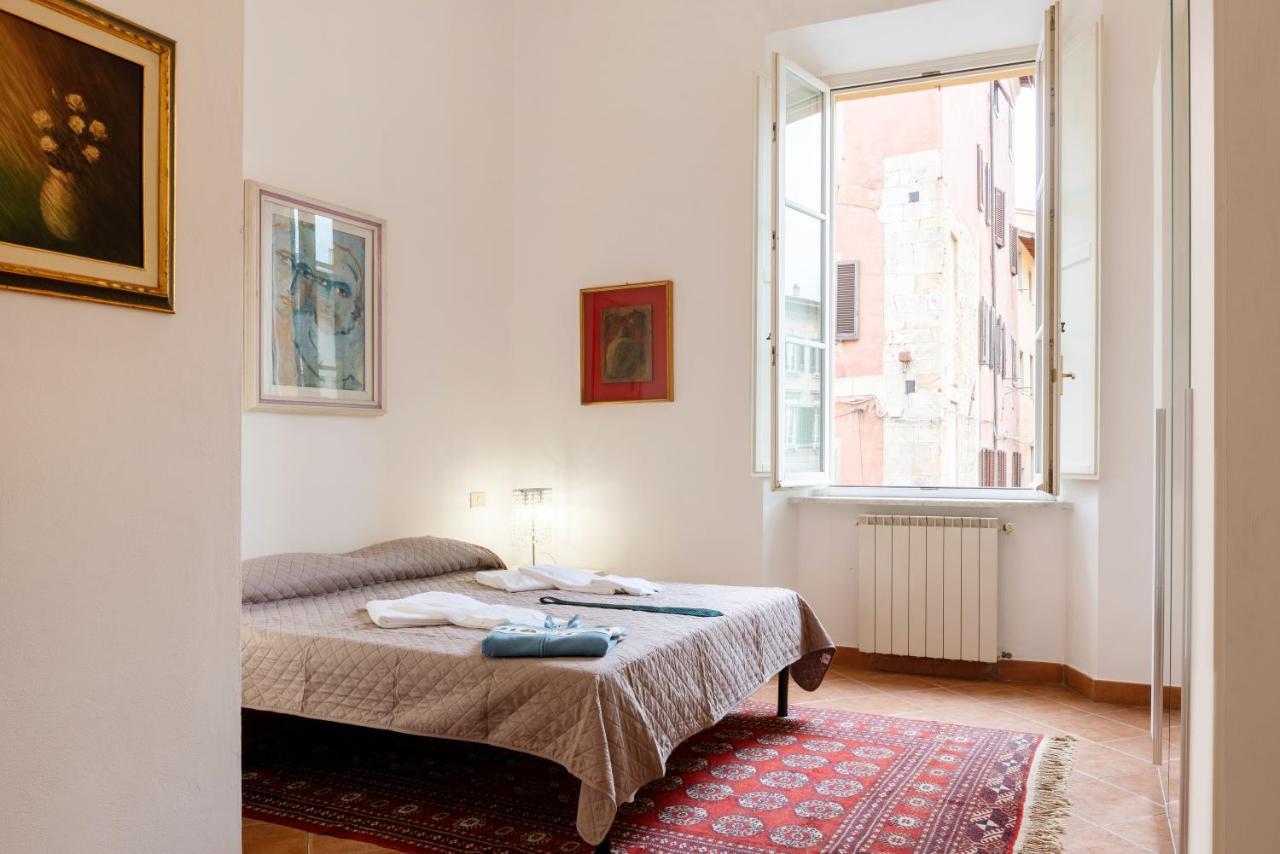 Borgo Stretto Bright Apartments ปิซา ภายนอก รูปภาพ